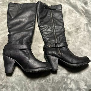 Women’s Black Knee-High Heeled Boots, size 8.